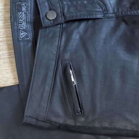 Guess liquid black jeans - Picture 2 of 4